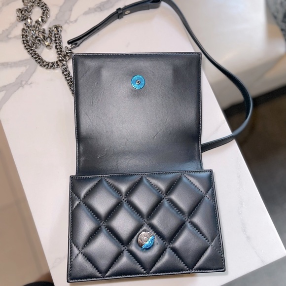 Alexander Mcqueen Jeweled Quilted 4 knuckles Leather Shoulder bag - Picture 3 of 7